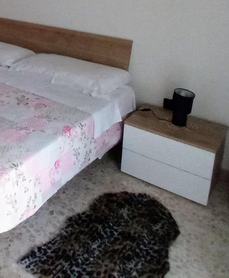 Casa Vacanza Nonna Emma Villa Lizzano  Kültér fotó