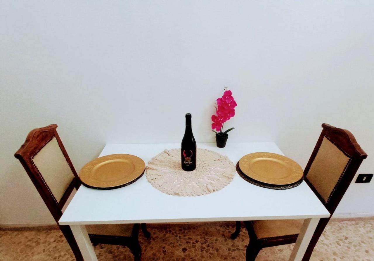 Casa Vacanza Nonna Emma Villa Lizzano  Kültér fotó
